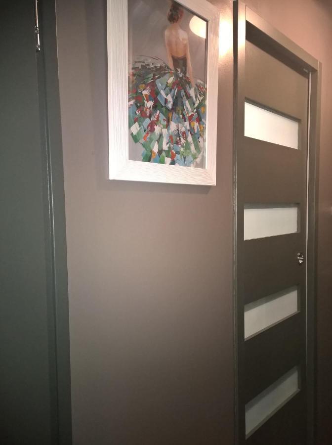 Charmant F2 Paris Expo Versailles Vanves Luaran gambar